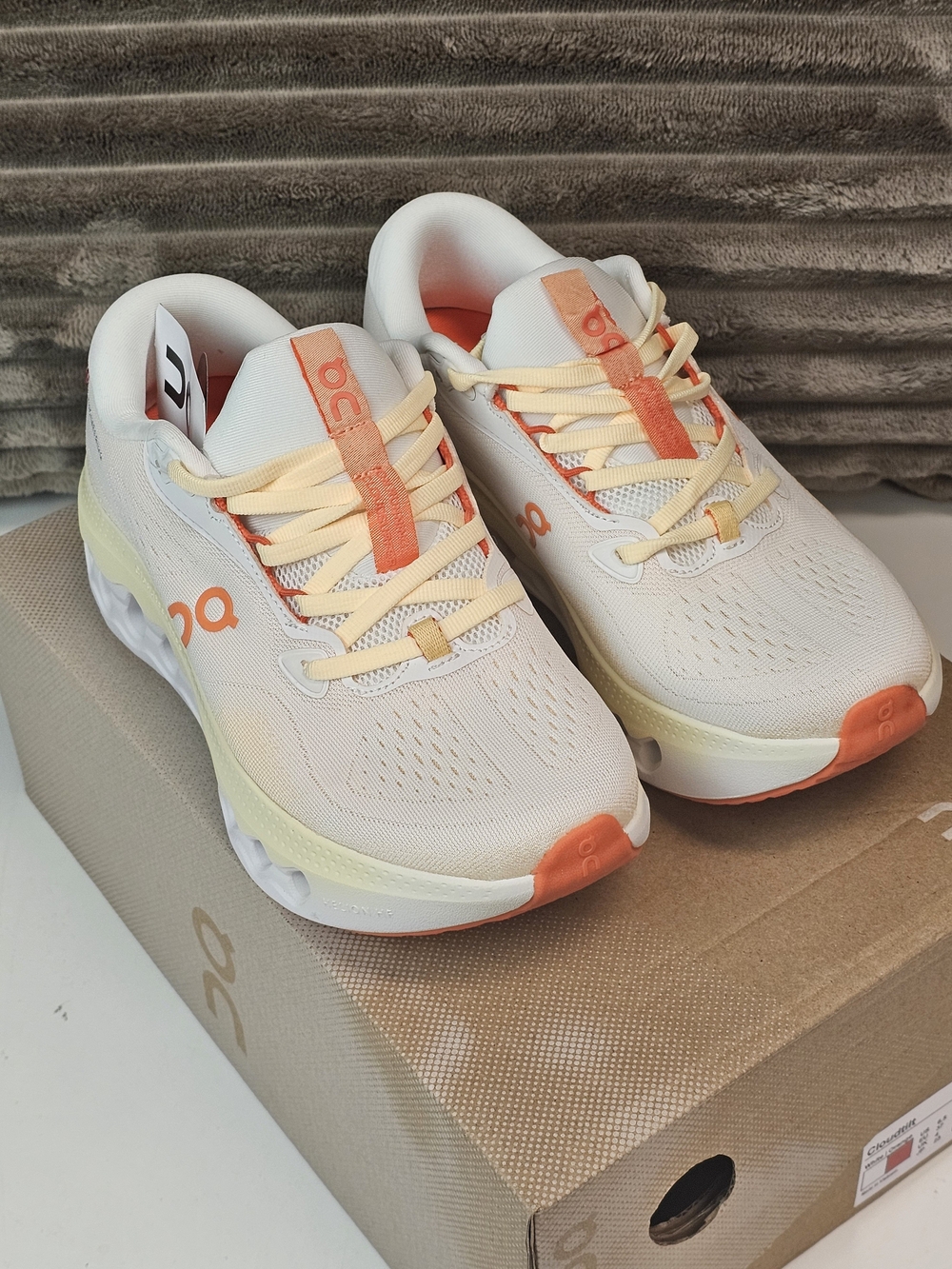 On Running Cloud Surfer Women's Running Shoes Cream with Orange Accents - Picture 5 of 7